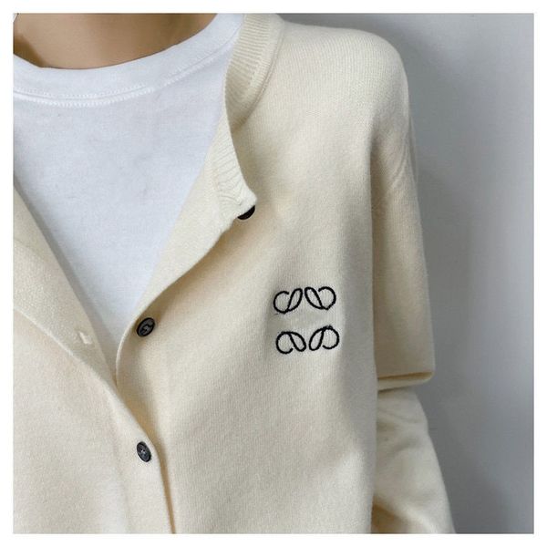 women's designer sweaters loewees sweater knit sweatshirt crew neck long slevee cardigan hoodie letter embroidery clothing casual autum, White
women's designer sweaters loewees sweater knit sweatshirt crew neck long slevee cardigan hoodie letter embroidery clothing casual autum, White
