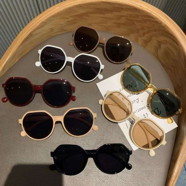 item title milk white sunglasses woman style ins brown korean fashionable round frame glasses, White;black
item title milk white sunglasses woman style ins brown korean fashionable round frame glasses, White;black