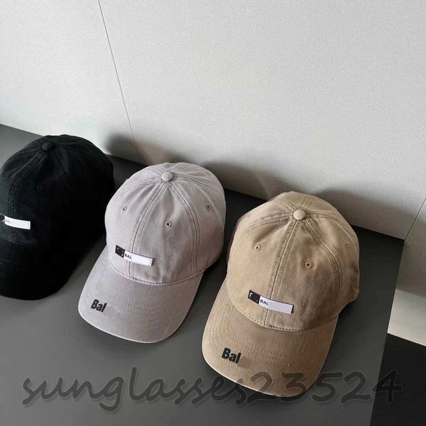 bal --1 solid color baseball hat, fashion trend hat, designer hat, street casual hat, unisex, adjustable hat, alphabet hat baseball cap for, Blue;gray
bal --1 solid color baseball hat, fashion trend hat, designer hat, street casual hat, unisex, adjustable hat, alphabet hat baseball cap for, Blue;gray