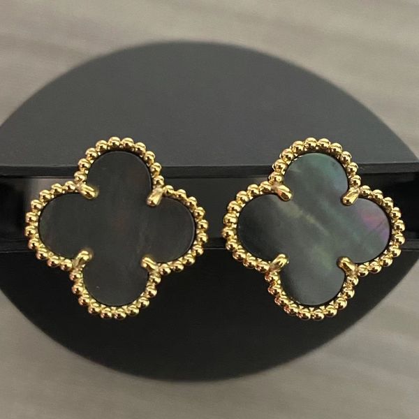 luxury designer stud earrings v-gold plated rose gold silver earring for women blue chalcedony diamond four leaf clover 9mm width womens stu, Golden;silver
luxury designer stud earrings v-gold plated rose gold silver earring for women blue chalcedony diamond four leaf clover 9mm width womens stu, Golden;silver