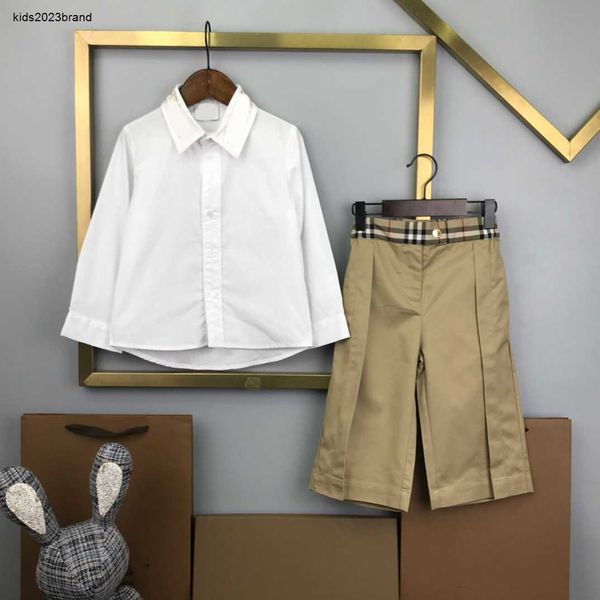 designer baby autumn casual set kids tracksuits size 100-160 cm 2pcs white lapel shirt and plaid waist wide leg pants aug30
designer baby autumn casual set kids tracksuits size 100-160 cm 2pcs white lapel shirt and plaid waist wide leg pants aug30