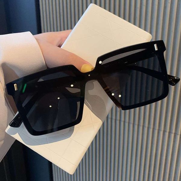 square rice nail conjoined sunglasses fashion street shooting tide korean anti ultraviolet, White;black
square rice nail conjoined sunglasses fashion street shooting tide korean anti ultraviolet, White;black