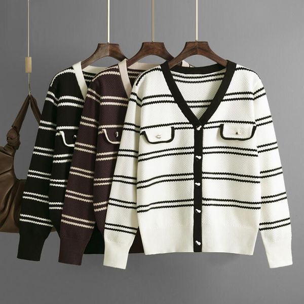 women's sweaters 2023 autumn/winter new single breasted v-neck women's knitted cardigan fashion long sleeve women's sweater c, White;black
women's sweaters 2023 autumn/winter new single breasted v-neck women's knitted cardigan fashion long sleeve women's sweater c, White;black