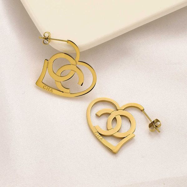 luxury desinger double letter c earrings famous brand stainless steel peach heart stud earrings wedding party gift jewelry accessories, Golden
luxury desinger double letter c earrings famous brand stainless steel peach heart stud earrings wedding party gift jewelry accessories, Golden