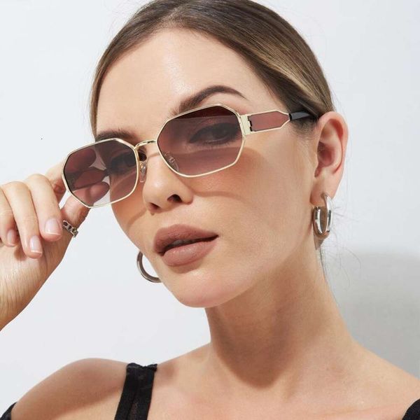 Item Title Small Sunglasses Frame Wide Leg Female Stylish Girl
Item Title Small Sunglasses Frame Wide Leg Female Stylish Girl