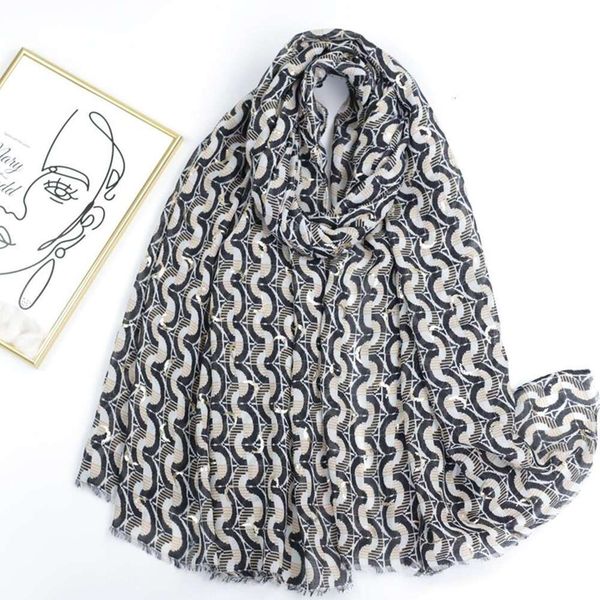 factory selling wavy printed silk scarves stained ladies long spring and autumn, Blue;gray
factory selling wavy printed silk scarves stained ladies long spring and autumn, Blue;gray