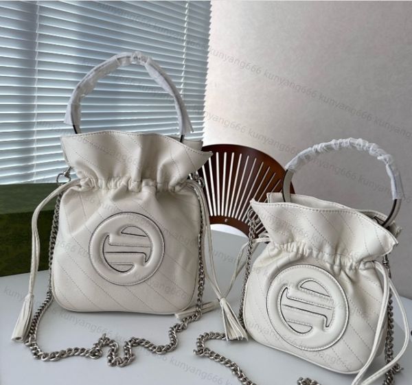 designers drawstring mini hobo bag shoulder handbag messenger women totes ladies handbags classic cross body clutch dhgate bag lady luxuries
designers drawstring mini hobo bag shoulder handbag messenger women totes ladies handbags classic cross body clutch dhgate bag lady luxuries