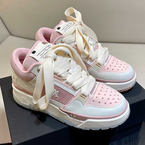 pink ss23 ma1 sneakers fashion designer womens casual shoes pink leather upper transparent durable sole pentagonal heart perforated mens ma2, Black
pink ss23 ma1 sneakers fashion designer womens casual shoes pink leather upper transparent durable sole pentagonal heart perforated mens ma2, Black