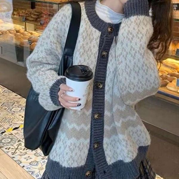 large sized retro sweet all matching sweater jacket for women in spring and autumn fat sister sen design soft, White;black
large sized retro sweet all matching sweater jacket for women in spring and autumn fat sister sen design soft, White;black