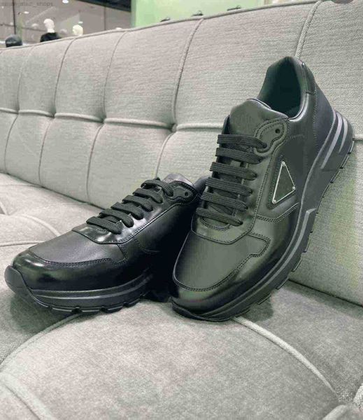 prax 01 men sneaker shoes brushed leather trainers man technical rubber skateboard walking re-nylon white black sports lug sole casual walki
prax 01 men sneaker shoes brushed leather trainers man technical rubber skateboard walking re-nylon white black sports lug sole casual walki