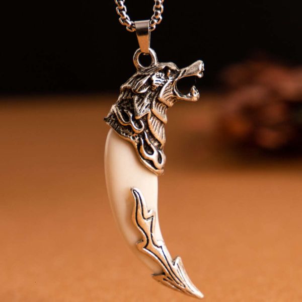 designer's domineering wolf tooth men's necklace, personalized dog tooth pendant, stainless steel chain jewelry, high-end feeling,, Silver
designer's domineering wolf tooth men's necklace, personalized dog tooth pendant, stainless steel chain jewelry, high-end feeling,, Silver