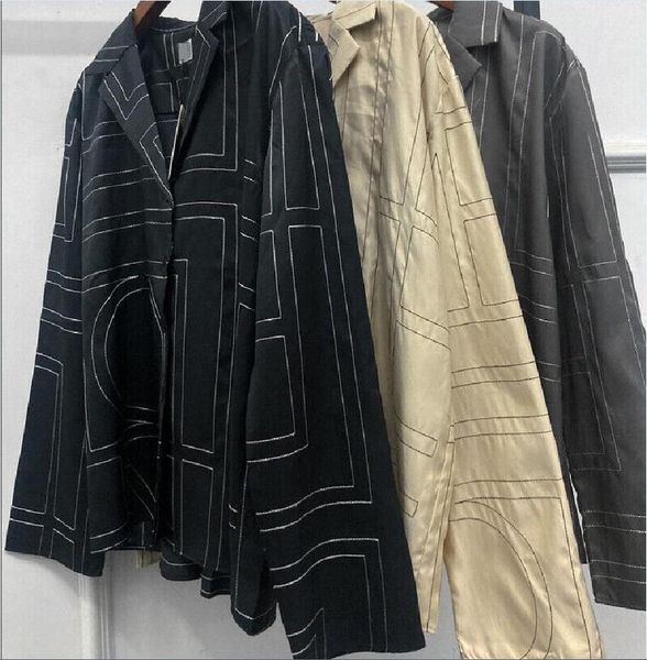 23ss toteme logo graphic silk blended shirt long sleeve+pants size xs s, White
23ss toteme logo graphic silk blended shirt long sleeve+pants size xs s, White