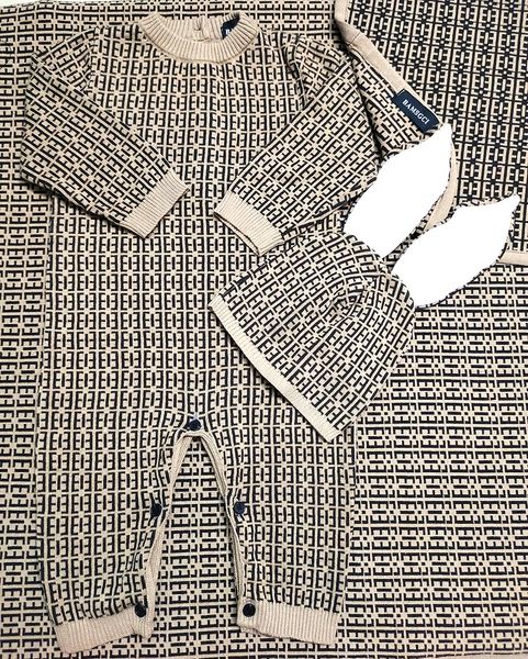 new 2023 winter fashion baby clothes letter style toddler newborn baby boy girls romper and hat brown pink knit sweater 0-24m, White
new 2023 winter fashion baby clothes letter style toddler newborn baby boy girls romper and hat brown pink knit sweater 0-24m, White