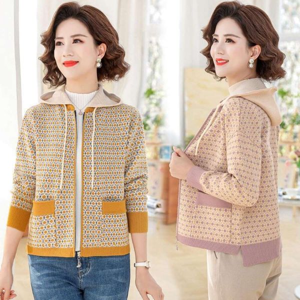 mothers jacket spring and autumn womens sweaters style age reducing western middle aged fashionable noble, White;black
mothers jacket spring and autumn womens sweaters style age reducing western middle aged fashionable noble, White;black