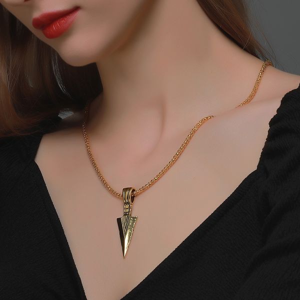 fashion designer 18k gold plated curb chain pendant necklaces luxury geometric arrow chains necklace for man designer necklace for woman hip, Silver
fashion designer 18k gold plated curb chain pendant necklaces luxury geometric arrow chains necklace for man designer necklace for woman hip, Silver