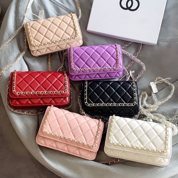 designer bags chain bag plaid flap shoulder handbag gold silver chain leather double letter solid color buckle square stripe lady 0001
designer bags chain bag plaid flap shoulder handbag gold silver chain leather double letter solid color buckle square stripe lady 0001