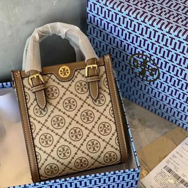 fashion handbags designers torysburchs shoulderbags luxurys tb bag mini jacquard tote women's shoulder crossbody small square
fashion handbags designers torysburchs shoulderbags luxurys tb bag mini jacquard tote women's shoulder crossbody small square