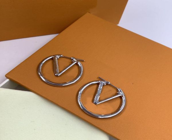 big circle earrings for women letter designers hoop huggie fashion earring girl simple jewelry with box gold sliver5132259, Golden;silver
big circle earrings for women letter designers hoop huggie fashion earring girl simple jewelry with box gold sliver5132259, Golden;silver
