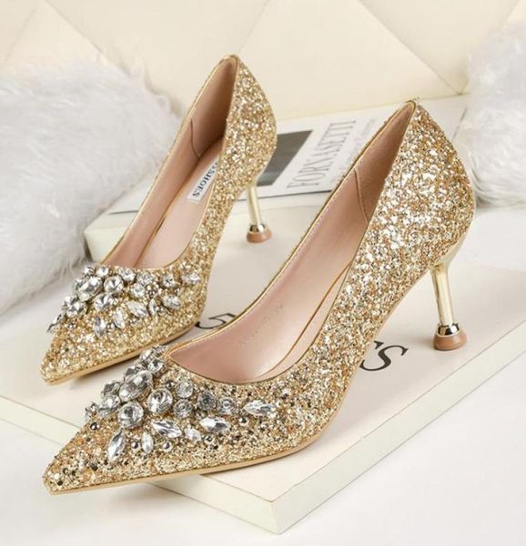 6cm glitter crystal rhinestone silver gold pointed kitten heel pumps bridal wedding shoes luxury women prom dress shoes size 34 to8736757, Black
6cm glitter crystal rhinestone silver gold pointed kitten heel pumps bridal wedding shoes luxury women prom dress shoes size 34 to8736757, Black