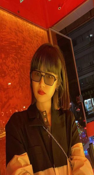 sunglasses 2022 luxury international brand designer men glasses square sun women fashion eyewear5370286, White;black
sunglasses 2022 luxury international brand designer men glasses square sun women fashion eyewear5370286, White;black