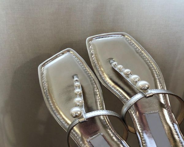 2021 luxury designer alaina flat glossy pearl leather ladies sandals square toe elegant simple and comfortable outdoor casual sho1636612, Black
2021 luxury designer alaina flat glossy pearl leather ladies sandals square toe elegant simple and comfortable outdoor casual sho1636612, Black