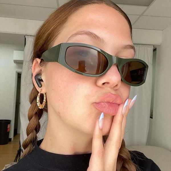 stylish hip hop sunglasses small frame trendy retro for women, White;black 
stylish hip hop sunglasses small frame trendy retro for women, White;black
