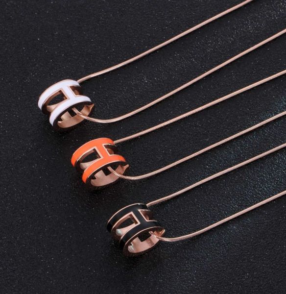 necklace pony h three dimensional letter enamel short clavicle color gold necklace rose oil drop7640004, Silver
necklace pony h three dimensional letter enamel short clavicle color gold necklace rose oil drop7640004, Silver