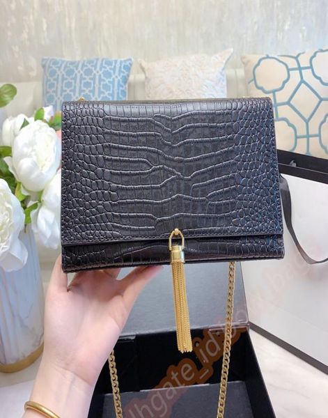fashion chain bags lady cross body shoulder famous designer hasp alligator plain wallets popular interior compartment women totes 9517969, Red;black
fashion chain bags lady cross body shoulder famous designer hasp alligator plain wallets popular interior compartment women totes 9517969, Red;black