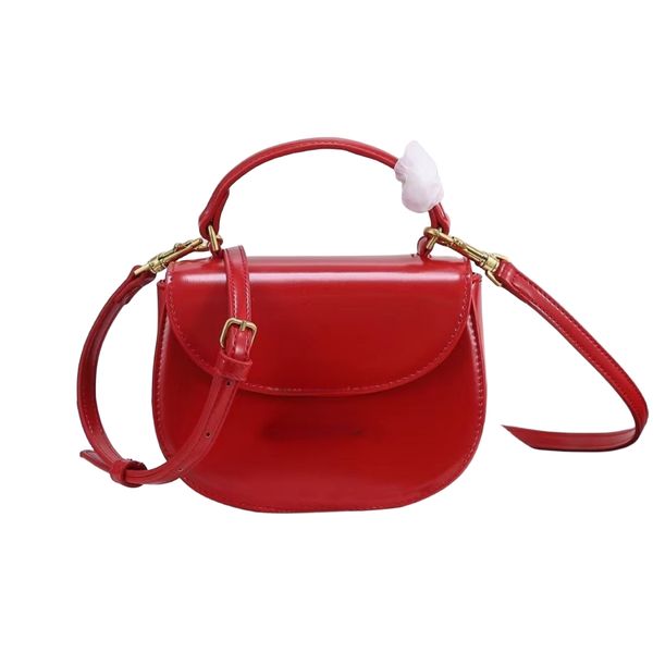 luxury designer bag portable saddle bag handle mini crossbody bag leather chain single shoulder bag women's diamond buckle portable cha
luxury designer bag portable saddle bag handle mini crossbody bag leather chain single shoulder bag women's diamond buckle portable cha