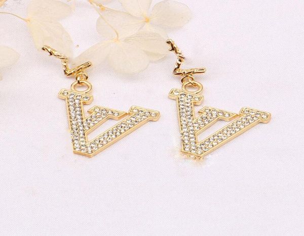 designer earrings 18k gold plated ear stud designers brand geometry letters women crystal rhinestone earring wedding party jewerlr2404301, Golden;silver
designer earrings 18k gold plated ear stud designers brand geometry letters women crystal rhinestone earring wedding party jewerlr2404301, Golden;silver