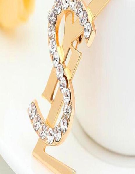 2018 fashion new letter corsage rhinestone pin female bride wedding dance jewelry costume accessories g3311198365, Golden;silver
2018 fashion new letter corsage rhinestone pin female bride wedding dance jewelry costume accessories g3311198365, Golden;silver