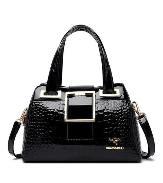 middleaged women039s bag simple trendy oneshoulder messenger bags fashionable largecapacity handbag5303921
middleaged women039s bag simple trendy oneshoulder messenger bags fashionable largecapacity handbag5303921