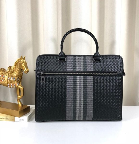 summer european fashion men039s simple checked briefcases perfect design style around the world6896763
summer european fashion men039s simple checked briefcases perfect design style around the world6896763