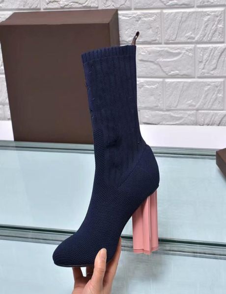 orignal box luxury socks high heel 10cm womens half ankle short winter snow boots knight embroidery stretch fabric shoes si6203691, Black
orignal box luxury socks high heel 10cm womens half ankle short winter snow boots knight embroidery stretch fabric shoes si6203691, Black
