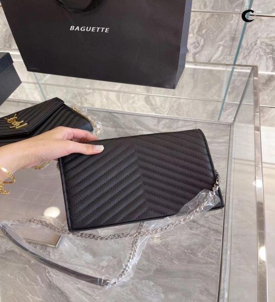 classic wallet women purses designer clutch shopping coin purse luxury handbag zipper cardholder luxury wallets lady famous bags f2608836, Red;black
classic wallet women purses designer clutch shopping coin purse luxury handbag zipper cardholder luxury wallets lady famous bags f2608836, Red;black