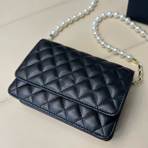designer bag single shoulder crossbody bag women's fashion brand luxury shoulder bag pearl chain classic shoulder bag luxury leather wa
designer bag single shoulder crossbody bag women's fashion brand luxury shoulder bag pearl chain classic shoulder bag luxury leather wa
