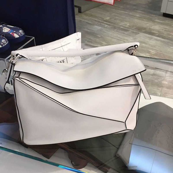 bag loeweess genuine leather women's bag fashion boston versatile geometry lingge crossbody handheld pillow famous
bag loeweess genuine leather women's bag fashion boston versatile geometry lingge crossbody handheld pillow famous