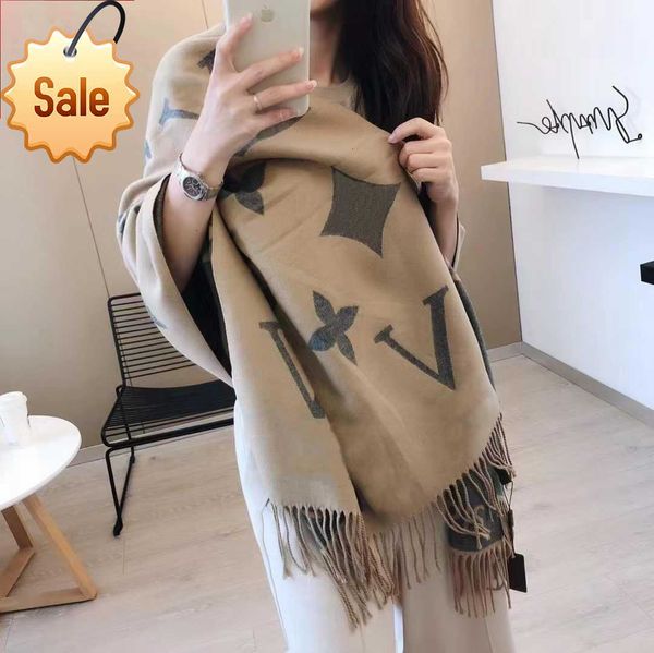 2023 designer cashmere scarf new fashion autumn/winter warm shawl scarf clothing collocation s9, Blue;gray
2023 designer cashmere scarf new fashion autumn/winter warm shawl scarf clothing collocation s9, Blue;gray