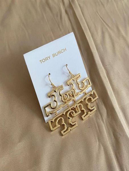 new qingdao origin jewelry fashion hollow letter plated with 18k gold simple exaggerated earrings6494480, Golden
new qingdao origin jewelry fashion hollow letter plated with 18k gold simple exaggerated earrings6494480, Golden