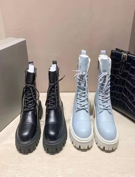 2021 latest women designer boot new autumn and winter thick bottom increased platform shoes pocket wallet motorcycle boots removab8809750, Black
2021 latest women designer boot new autumn and winter thick bottom increased platform shoes pocket wallet motorcycle boots removab8809750, Black
