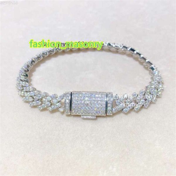 buss down stylish 10mm hiphop 925 sterling silver hand prong setting iced out d moissanite diamond cuban link chain bracelet
buss down stylish 10mm hiphop 925 sterling silver hand prong setting iced out d moissanite diamond cuban link chain bracelet