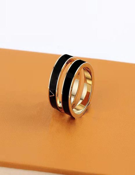 2022 luxury designer ring fashion silver letters temperament versatile full of personality couple gift ladies party engagement j8013240, Golden;silver
2022 luxury designer ring fashion silver letters temperament versatile full of personality couple gift ladies party engagement j8013240, Golden;silver