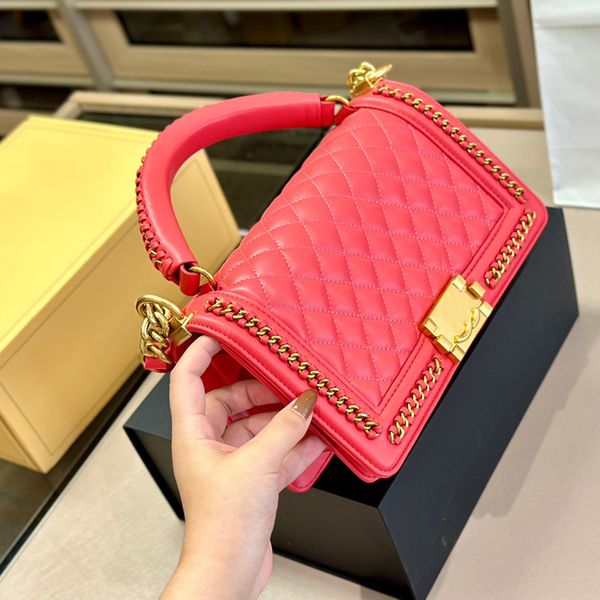 womens shoulder bag beautifully woven lace clamshell diamond hardware metal buckle handle luxury handbag matelasse chain diagonal shoulder b
womens shoulder bag beautifully woven lace clamshell diamond hardware metal buckle handle luxury handbag matelasse chain diagonal shoulder b