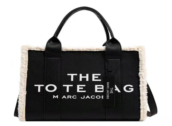 dupe women039s shopping bags messenger handbag luxury bag designer bag embroidery decoration letter decorations no box 20239341437
dupe women039s shopping bags messenger handbag luxury bag designer bag embroidery decoration letter decorations no box 20239341437