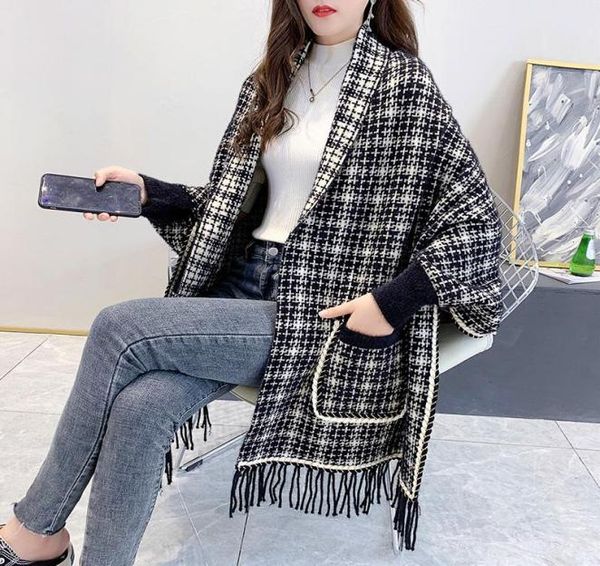 scarves woman fad pocket warm shawl loose plus size plaid cardigan tassel knit mink velvet bat sleeve poncho cape winter sweater c7341576, Blue;gray
scarves woman fad pocket warm shawl loose plus size plaid cardigan tassel knit mink velvet bat sleeve poncho cape winter sweater c7341576, Blue;gray