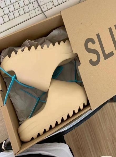 with box mens highquality slippers summer beach home beige sandals womens fashon thick soled slipper outdoor shoes1535983, Black
with box mens highquality slippers summer beach home beige sandals womens fashon thick soled slipper outdoor shoes1535983, Black