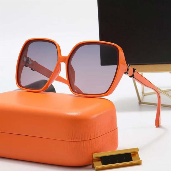 summer beach sunglasses man woman fashion goggle uv400 5 color full frame letter design nice quality2872, White;black
summer beach sunglasses man woman fashion goggle uv400 5 color full frame letter design nice quality2872, White;black