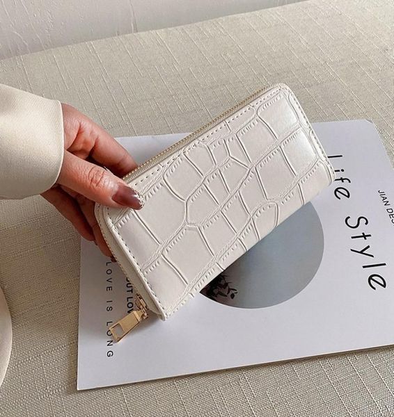 3pcs long wallets women pu stone prints plain large capacity clutch bag mix color3455888, Red;black
3pcs long wallets women pu stone prints plain large capacity clutch bag mix color3455888, Red;black