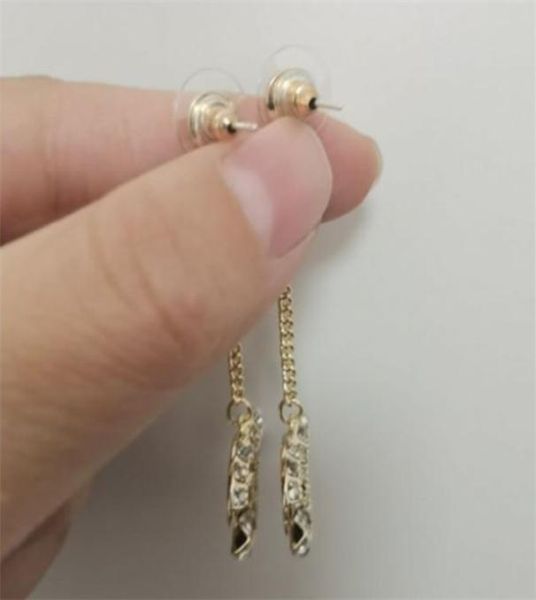 have stamp fashion letter hoop diamond double gold earrings aretes orecchini for women party wedding lovers gift jewelry with box 4288993, Golden;silver
have stamp fashion letter hoop diamond double gold earrings aretes orecchini for women party wedding lovers gift jewelry with box 4288993, Golden;silver