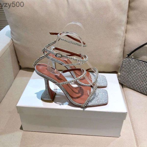 amina muaddi gilda silver leather sandals crystal encrusted strap spool heels sky high heel for women summer luxury designers shoes party we, Black
amina muaddi gilda silver leather sandals crystal encrusted strap spool heels sky high heel for women summer luxury designers shoes party we, Black